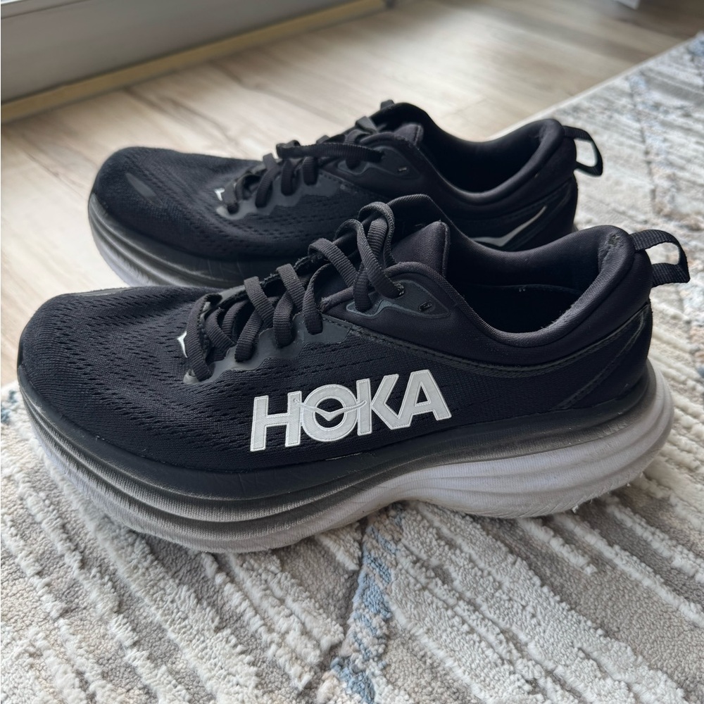 Women’s Hoka Bondi 8 Sneakers